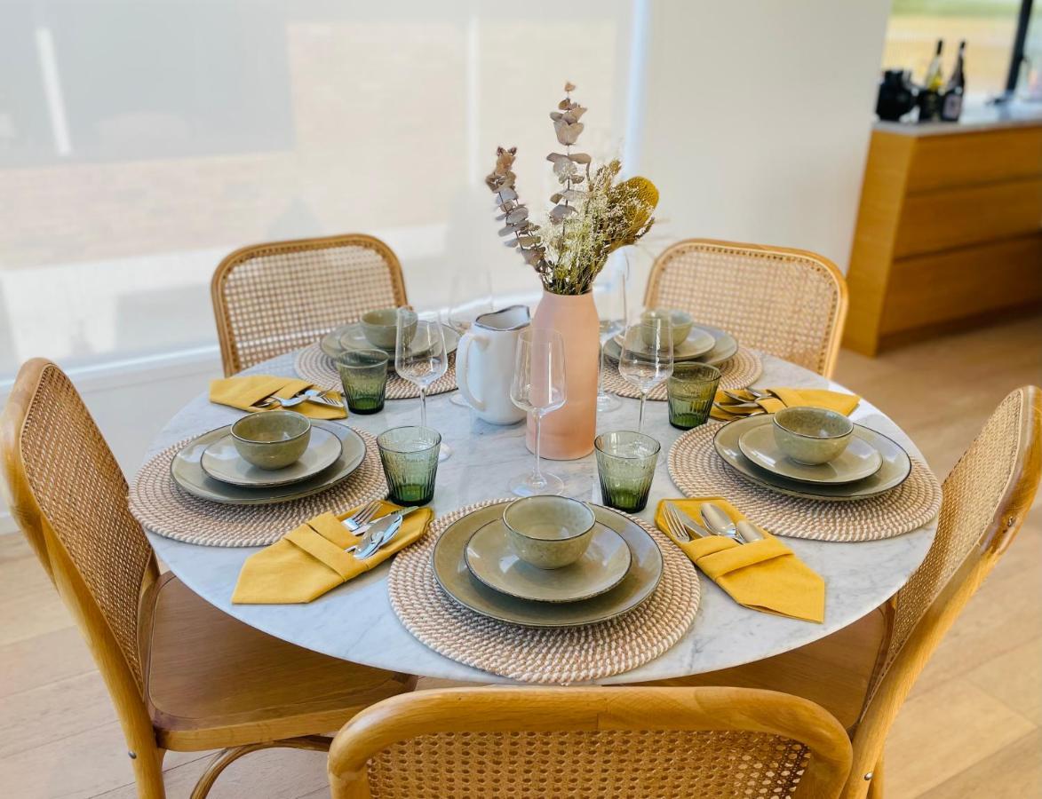 Deluxe Downtown Mount Maunganui Villa ภายนอก รูปภาพ